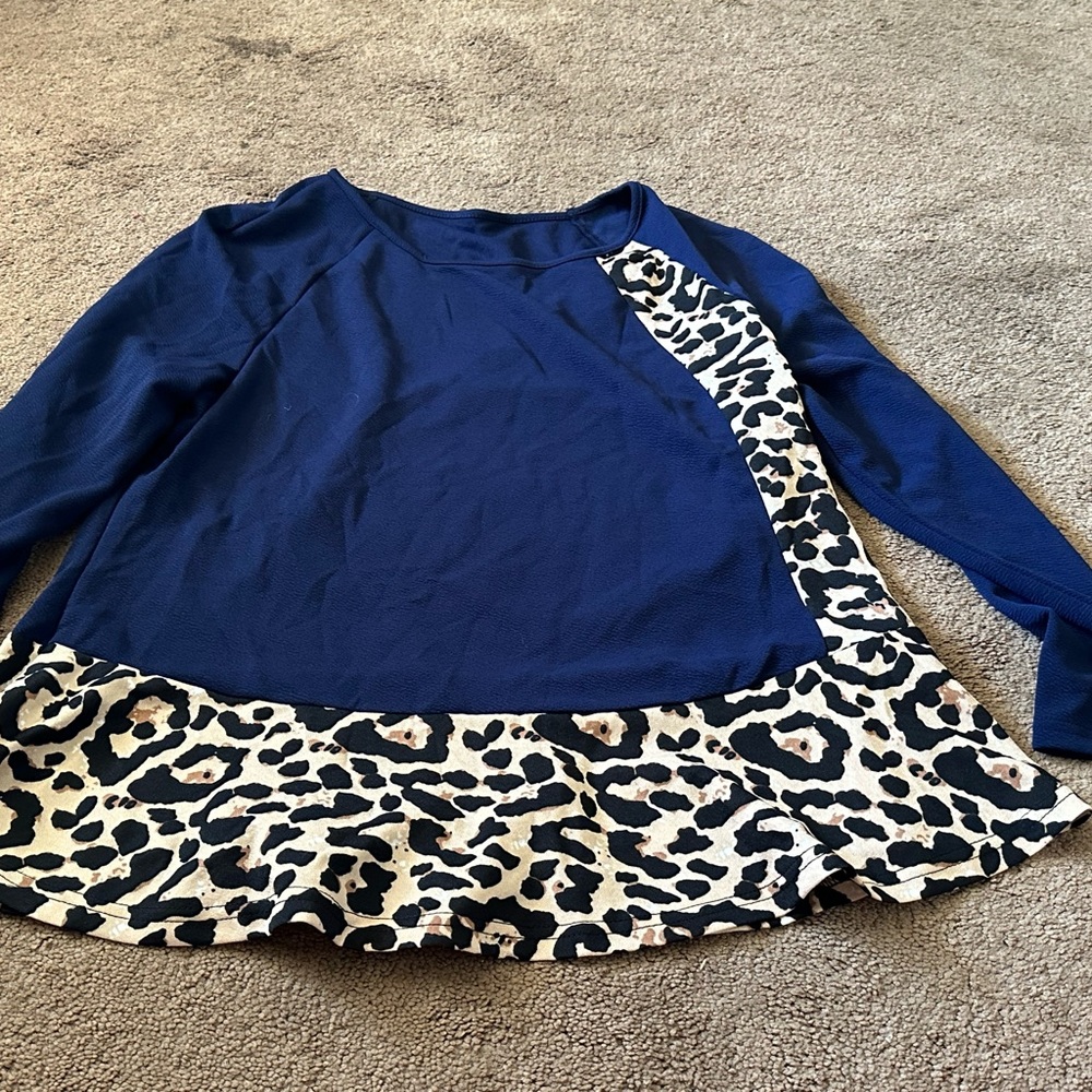 Women’s clothes, shoes and purses!